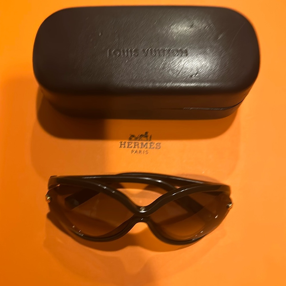 LOUIS VUITTON Brown Daphne Sunglasses